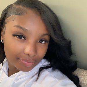 Meet your Posher, Zuri